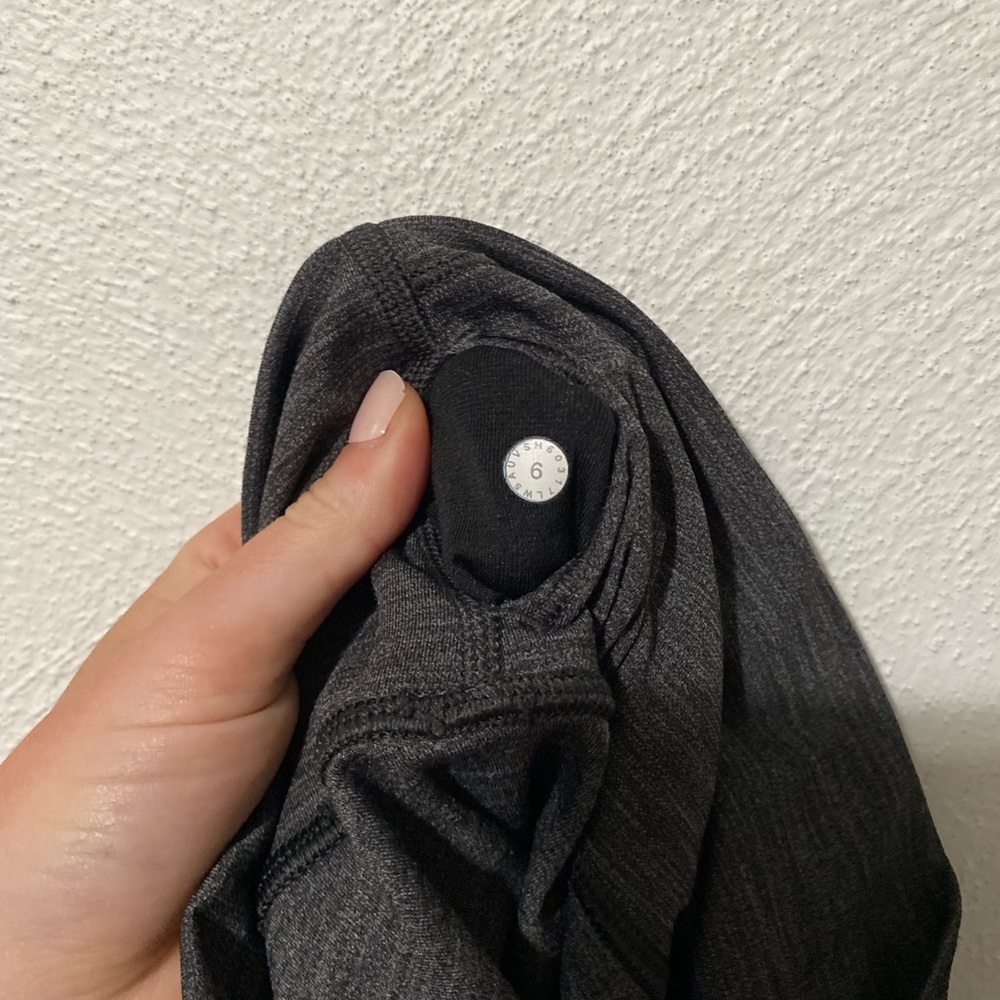 LULULEMON!!! - Picture 3 of 3